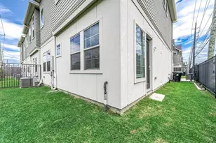2103 Naomi St, Houston, TX 77054 - Photo 3
