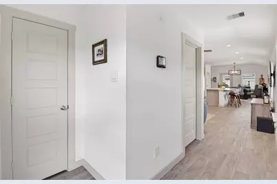 2909 Newington Lane, Houston, TX 77047 - Photo 9