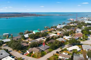 1205 Marine Dr, Galveston, TX 77550 - Photo 31