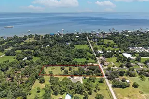 424 Middleton St, Bacliff, TX 77518 - Photo 35
