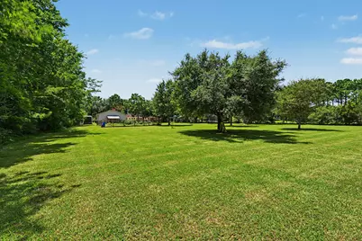 424 Middleton Street, Bacliff, TX 77518 - Photo 29