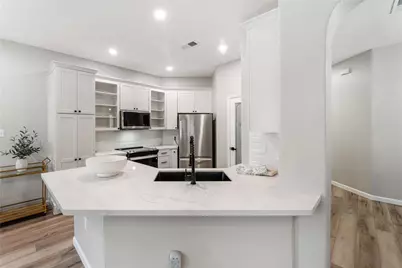29 Cypress Bayou Court, The Woodlands, TX 77382 - Photo 7