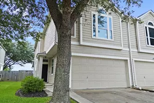 838 San Jacinto Circle, Baytown, TX 77521 - Photo 1