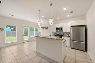 5207 Perry St, Houston, TX 77021 - Photo 3