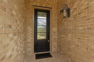 608 Cypress Bay Ln, Pinehurst, TX 77362 - Photo 3