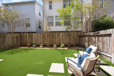 2619 Shady Woods Lane, Houston, TX 77008 - Photo 25