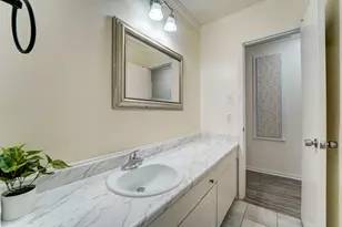 8851 Alcott, Houston, TX 77080 - Photo 21