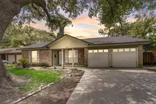 8851 Alcott, Houston, TX 77080 - Photo 3