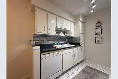 845 Augusta Drive #11, Houston, TX 77057 - Photo 11