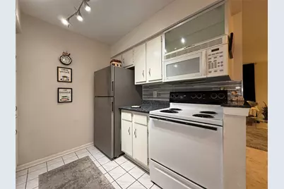 845 Augusta Drive #11, Houston, TX 77057 - Photo 13