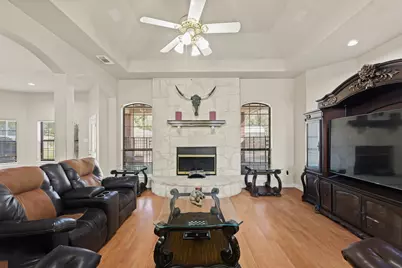 199 Holly Lane, New Caney, TX 77357 - Photo 5