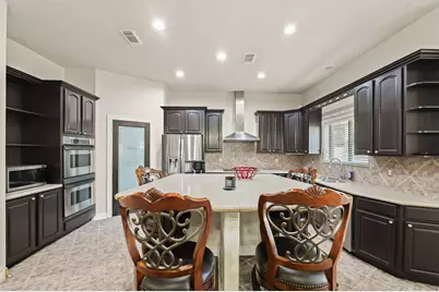 199 Holly Lane, New Caney, TX 77357 - Photo 15