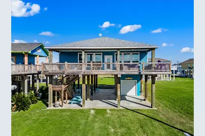 940 Driftwood Drive, Crystal Beach, TX 77650 - Photo 3