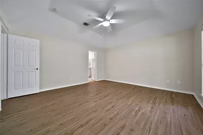 10 Still Corner Place, The Woodlands, TX 77381 - Photo 9
