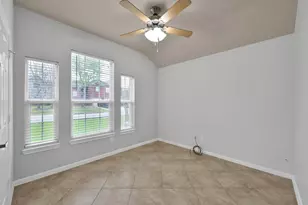 1002 Oak Glen Dr, Conroe, TX 77378 - Photo 17