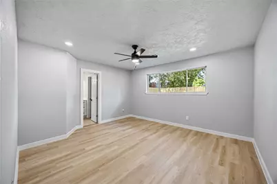 12006 Ashcroft Drive, Houston, TX 77035 - Photo 19