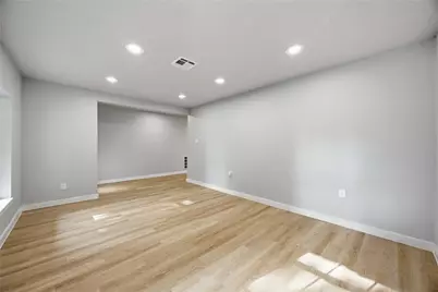 12006 Ashcroft Drive, Houston, TX 77035 - Photo 7