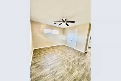 211 Staples Drive, Baytown, TX 77523 - Photo 21