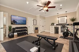 18607 Point Lookout Dr, Nassau Bay, TX 77058 - Photo 41