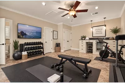 18607 Point Lookout Drive, Nassau Bay, TX 77058 - Photo 41