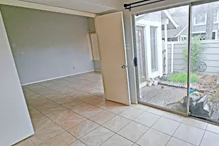 12212 Coppertree Ln, Houston, TX 77035 - Photo 9
