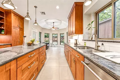 807 Spear Point Cove, Houston, TX 77079 - Photo 13