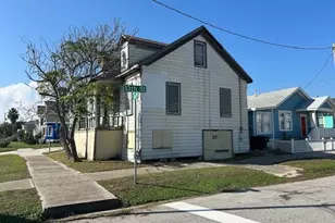 1302 Avenue M, Galveston, TX 77550 - Photo 3