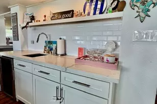 16 Trout St, Palacios, TX 77465 - Photo 11