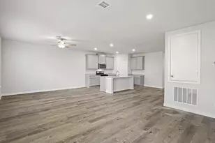 11974 Wisteria Mdws Dr, Willis, TX 77318 - Photo 5