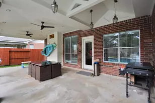 2322 Lord Nelson Dr, Seabrook, TX 77586 - Photo 5