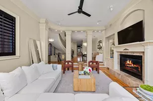 1312 Crocker St, Houston, TX 77019 - Photo 9