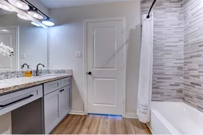 7134 Eastwood Street #B, Houston, TX 77021 - Photo 15