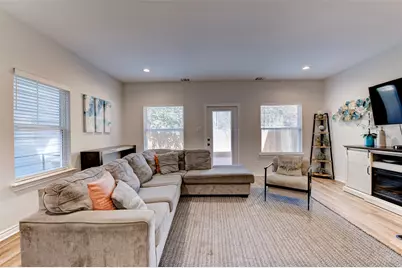 7134 Eastwood Street #B, Houston, TX 77021 - Photo 7