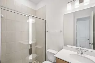 910 Hilltop View Ln, League City, TX 77546 - Photo 7