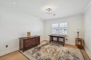 5857 Valley Forge Dr, Houston, TX 77057 - Photo 3