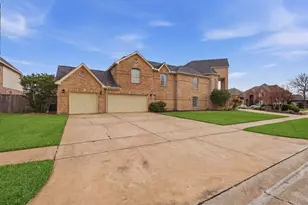 1711 Forestlake Dr, Sugar Land, TX 77479 - Photo 3