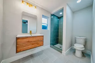 8114 Pella Dr, Houston, TX 77036 - Photo 39