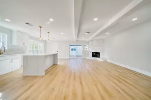 8114 Pella Dr, Houston, TX 77036 - Photo 19