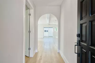 8114 Pella Drive, Houston, TX 77036 - Photo 15