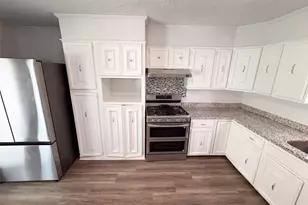 10502 Bessemer St, Houston, TX 77034 - Photo 9