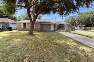 10502 Bessemer St, Houston, TX 77034 - Photo 1