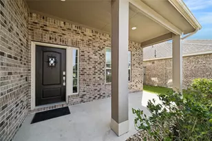9310 Victoria Valley Ct, Houston, TX 77365 - Photo 3