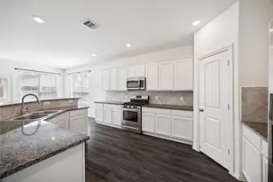 9310 Victoria Valley Ct, Houston, TX 77365 - Photo 31
