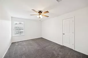 9310 Victoria Valley Ct, Houston, TX 77365 - Photo 25