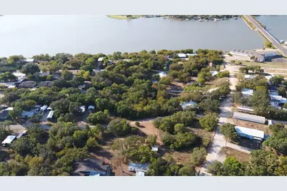 6908 Clover Leaf Drive, Brownwood, TX 76801 - Photo 9