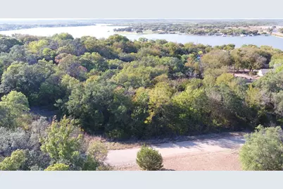6908 Clover Leaf Drive, Brownwood, TX 76801 - Photo 13
