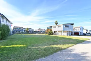 191 Barracuda, Bayou Vista, TX 77563 - Photo 1