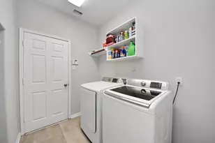 13710 Breezy Meadow Ct, Houston, TX 77044 - Photo 33