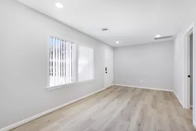 234 W 27th Street #3, Houston, TX 77008 - Photo 3