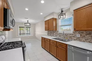 2302 Doverglen Dr, Missouri City, TX 77489 - Photo 7